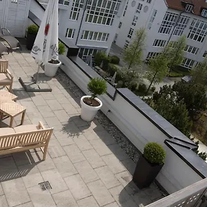 Munich Unterhaching, An Ihg Unterhaching
